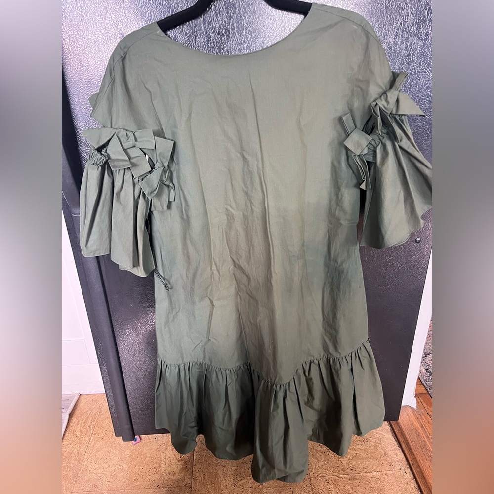 FENDI Green Ruffle Sleeve Dress Size 2.